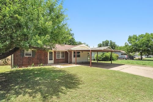 2142 Woodard St, Abilene, TX, 79605-5904 | Card Image