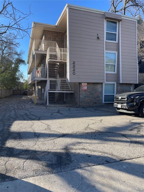 apt-103-2220 Leon St, Austin, TX, 78705-4620 | Card Image