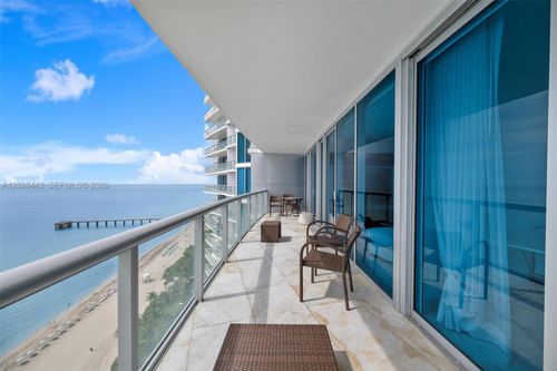 2307-17001 Collins Ave, Sunny Isles Beach, FL, 33160-3645 | Card Image