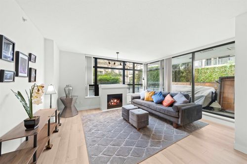 303-8180 Lansdowne Rd, Richmond, BC, V6X0B1 | Card Image
