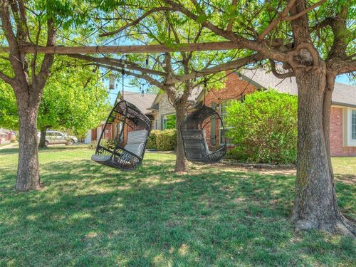 2908 Overland Way, Edmond, OK, 73012-3642 | Card Image