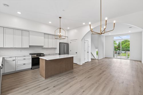 2503 Jansen Ave, White Bear Lake, MN, 55110 | Card Image