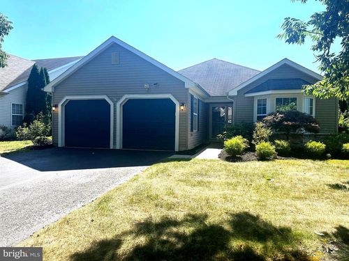 19 Sandhurst Rd, LAKEWOOD, NJ, 08701-5768 | Card Image