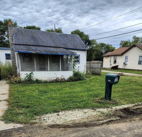 503 E Water St, Greenville, MI, 48838-1832 | Card Image