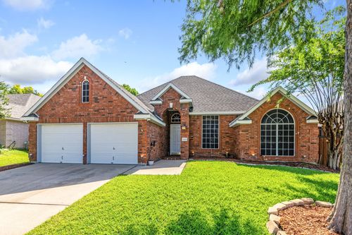 4564 Jousting Lane, Grand Prairie, TX, 75052 | Card Image