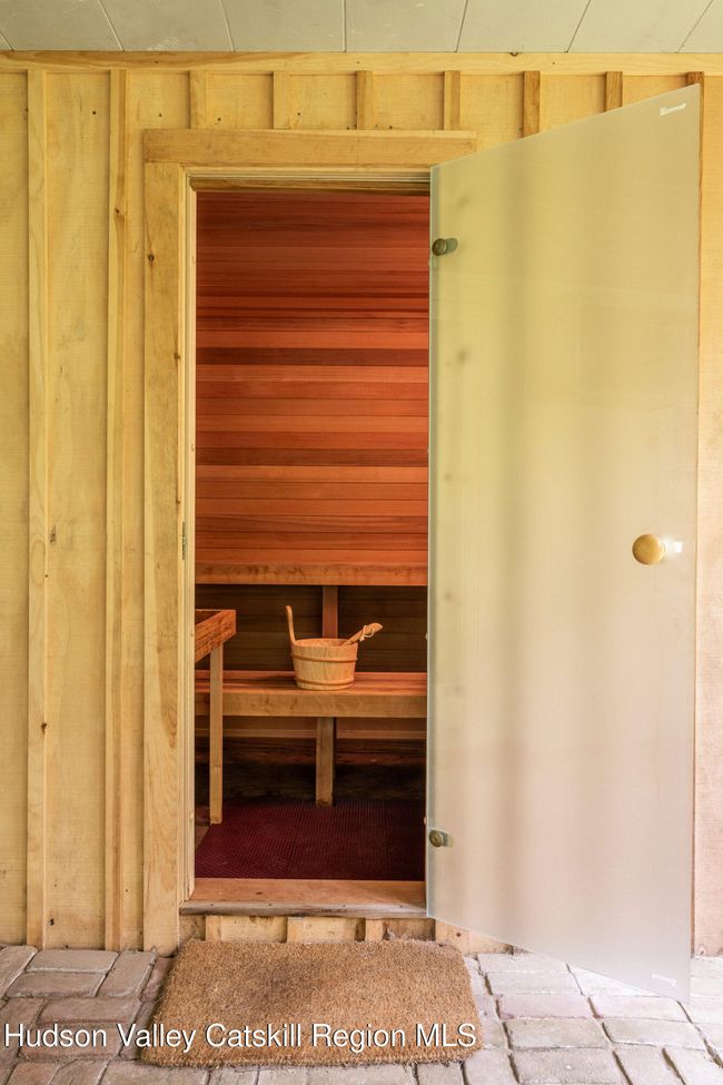19 Dug Rd, House other with 4 bedrooms, 5 bathrooms and null parking in Accord NY | Image 35