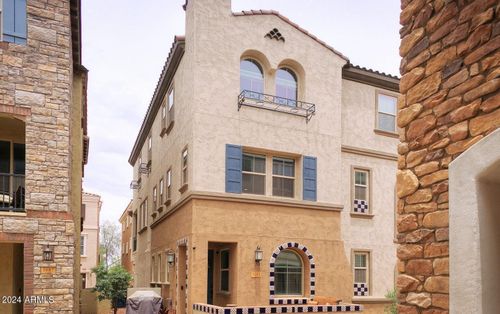 1691 E Bridgeport Pkwy, Gilbert, AZ, 85295-6018 | Card Image