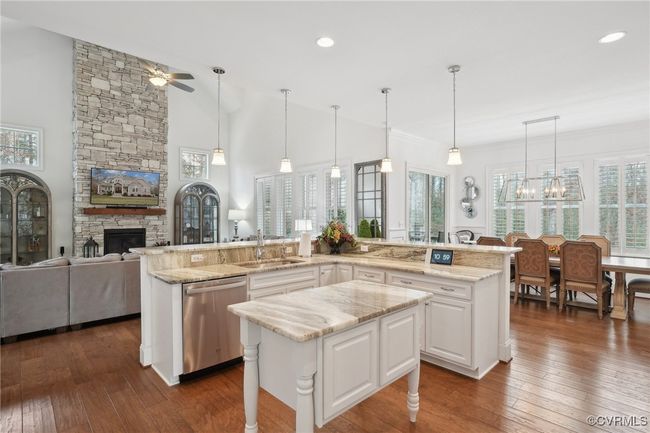 Kitchen open to living room on 1st floor | Image 7