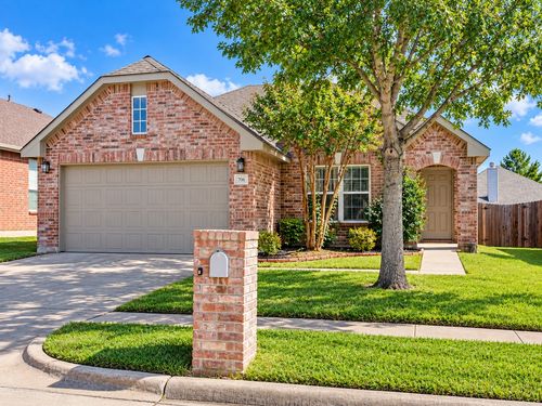 706 Bastrop Dr, Arlington, TX, 76002-4614 | Card Image