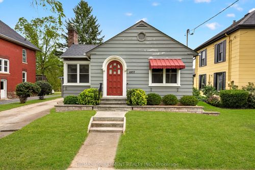 4937 King St, Beamsville, ON, L0R1B0 | Card Image