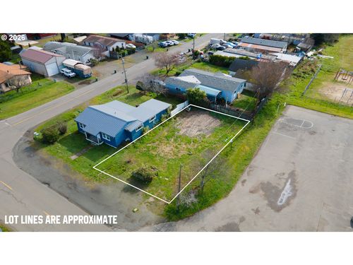 1015 N Lake Rd, Lakeside, OR, 97449-8679 | Card Image