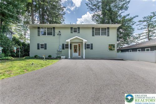 5194 Hamilton S, Saylorsburg, PA, 18353-8225 | Card Image