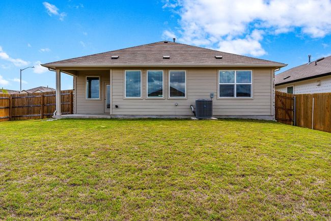 305 Evergreen Sumac Loop, House other with 4 bedrooms, 2 bathrooms and null parking in Kyle TX | Image 33