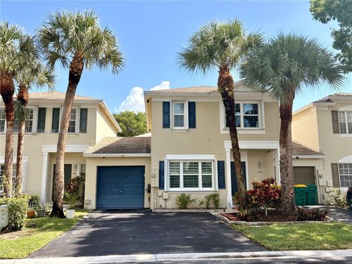9481 Bradshaw Ln, Tamarac, FL, 33321-6357 | Card Image