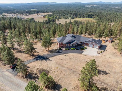 6708 E Matthew Ln, Chattaroy, WA, 99003-5181 | Card Image
