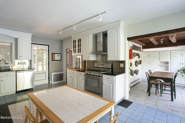 311 N Plain Rd, House other with 4 bedrooms, 4 bathrooms and null parking in Great Barrington MA | Image 21