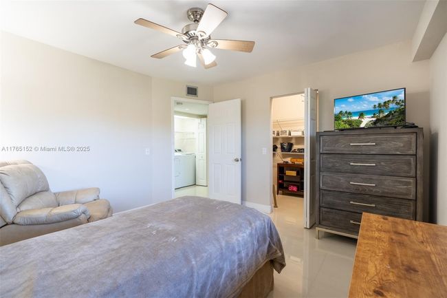 APT-415K - 1300 Sw 125 Th Ave, Condo with 2 bedrooms, 2 bathrooms and null parking in Pembroke Pines FL | Image 24