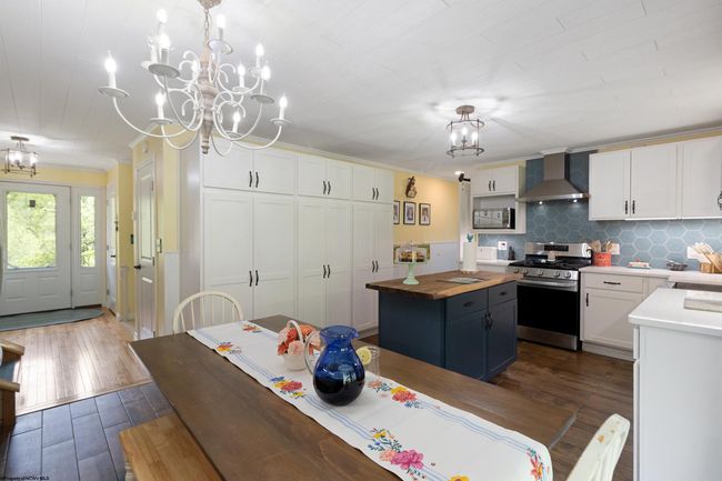 10401 Skin Creek Rd, House other with 4 bedrooms, 3 bathrooms and 3 parking in Horner WV | Image 10