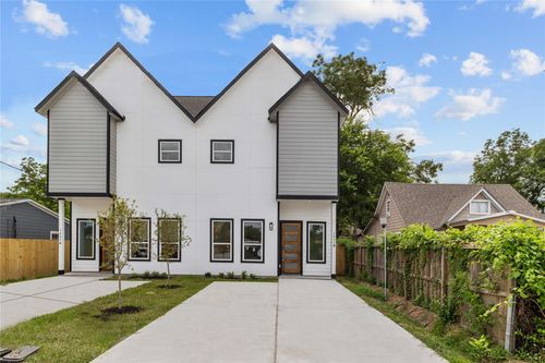 b-7805 Farnsworth St, Houston, TX, 77022-3222 | Card Image