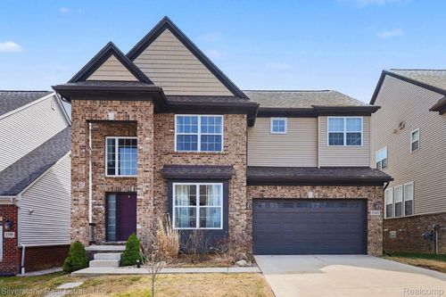1143 Decker Dr, Lake Orion, MI, 48359-1952 | Card Image