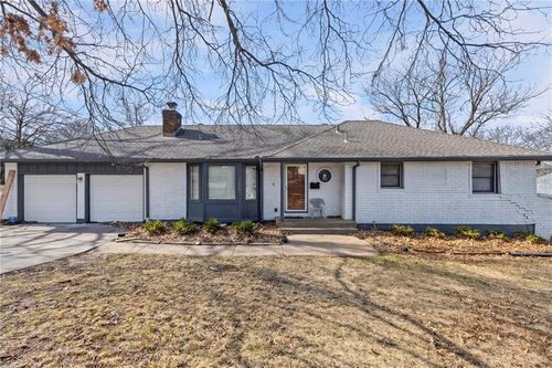 5604 Hunter Ter, Raytown, MO, 64133-3273 | Card Image