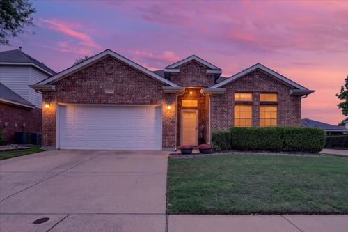 6328 Redeagle Creek Dr, Fort Worth, TX, 76179-4705 | Card Image