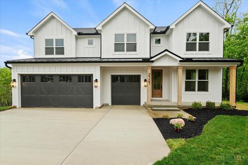 2121 Clough Chase Dr, Cincinnati, OH, 45244-3094 | Card Image