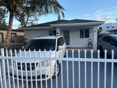 1446 Nw 61st St, Miami, FL, 33142-8115 | Card Image
