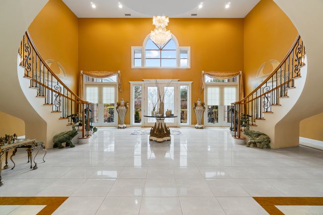 114 Cove St, House other with 4 bedrooms, 7 bathrooms and 6 parking in New Haven CT | Image 5