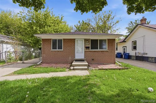 7044 Hudson Ave, Warren, MI, 48091-3014 | Card Image