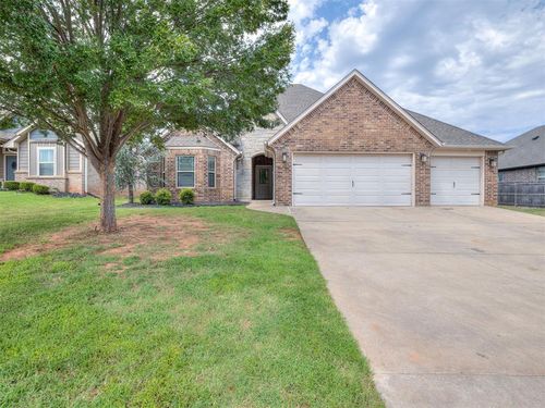 2409 Santa Monica Drive, Edmond, OK, 73034 | Card Image