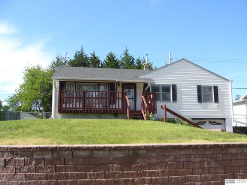 127 Kirby Ave, Bellevue, NE, 68005-3620 | Card Image