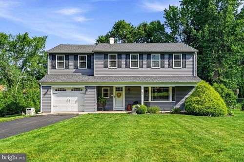 304 W Highland Ave, LANGHORNE, PA, 19047-3947 | Card Image