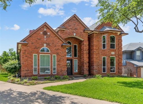 2136 Brownstone Ct, Grapevine, TX, 76051-6997 | Card Image