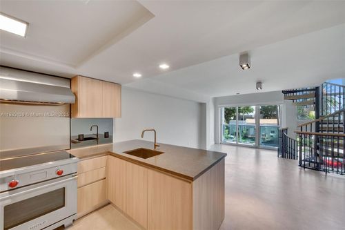 apt-1522-1500 Bay Rd, Miami Beach, FL, 33139-3398 | Card Image