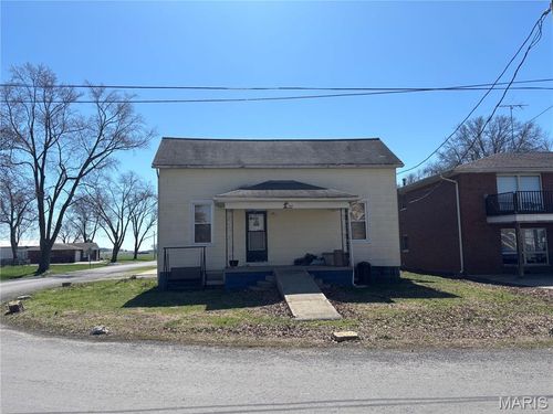 363 S Walnut St, Breese, IL, 62230-1927 | Card Image