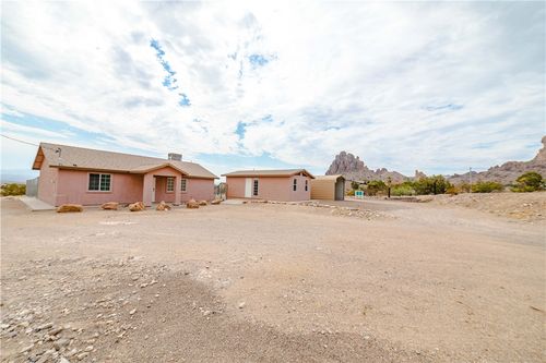 2310 S Dewey Rd, Golden Valley, AZ, 86413-4892 | Card Image
