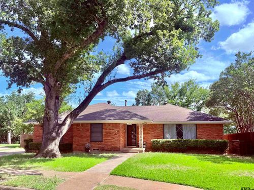 2204 Newgate Dr, Garland, TX, 75040 | Card Image