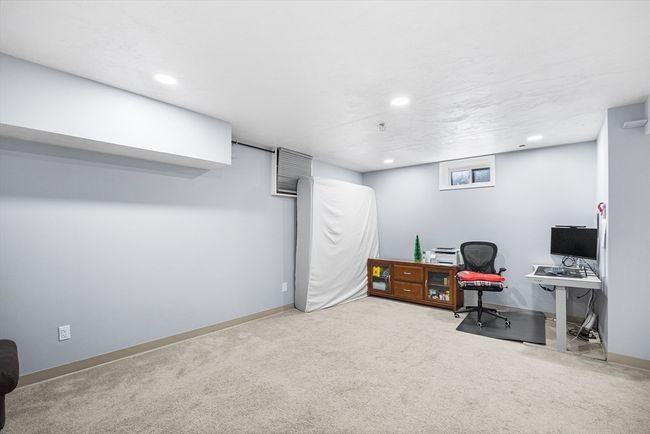 UNIT-28 - 22 Highland Rd, Condo with 3 bedrooms, 3 bathrooms and 2 parking in Raynham MA | Image 29