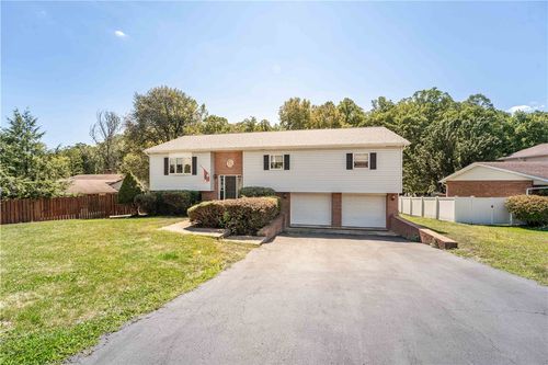 56 Ruble Dr, Uniontown, PA, 15401-8965 | Card Image