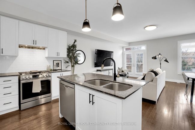 15 Hiawatha Crt, House attached with 3 bedrooms, 4 bathrooms and 1 parking in Vaughan ON | Image 17