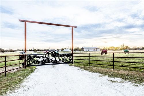 327 Diserens Rd, North Zulch, TX, 77872-6850 | Card Image