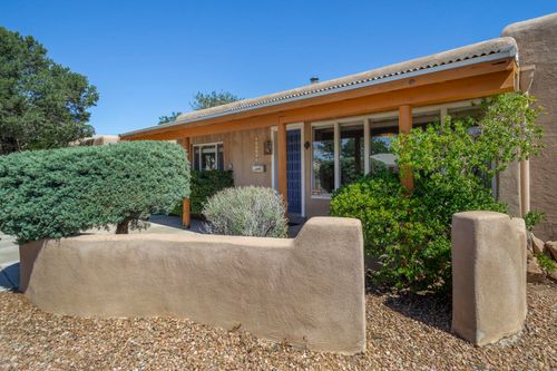 3915 Smith Ave Se, Albuquerque, NM, 87108-4347 | Card Image