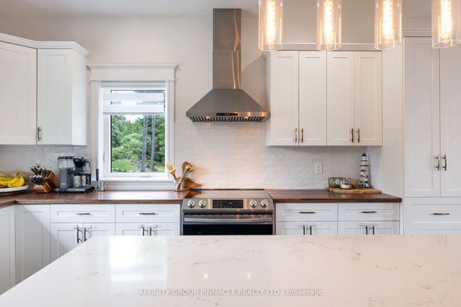 103B Carriage Landing Dr, House other with 3 bedrooms, 3 bathrooms and 10 parking in Haley Station ON | Image 16