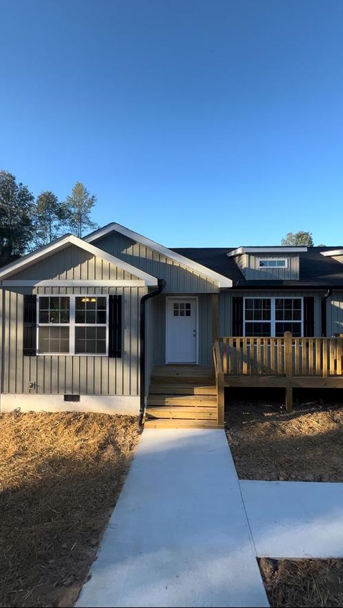 1784 Wendell St, DALTON, GA, 30721-5907 | Card Image