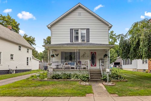 10 Armstrong St, Hillsdale, MI, 49242-1938 | Card Image
