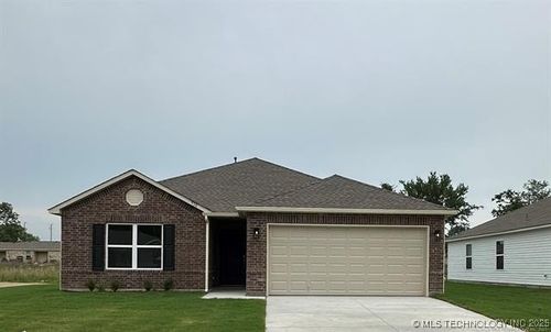 8514 E Queens St, Broken Arrow, OK, 74014-2569 | Card Image