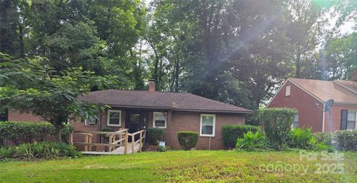 1527 Wickham Ln, Charlotte, NC, 28208-6929 | Card Image