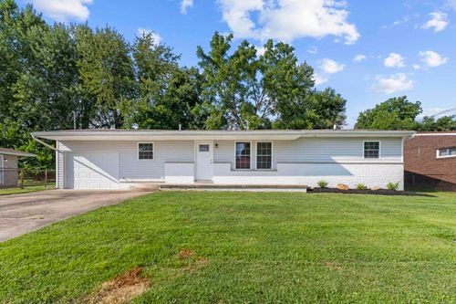 622 Westview Dr, Ashland, KY, 41102-3332 | Card Image