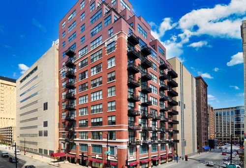 305-547 Clark St, Chicago, IL, 60605-1546 | Card Image